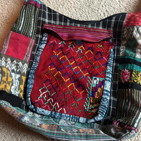 HOBO Hippy patch sling bag - Picture 2 of 5